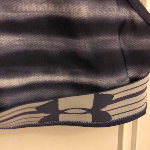 Sports bra - Picture 4 of 5